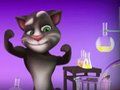 Jwèt K ap pale Tom nan Laboratwa sou entènèt