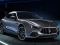 Jwèt Maserati Ghibli Ibrid Glise sou entènèt