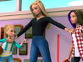 Jwèt Puzz 'Avantur nan Kay Barbie' sou entènèt